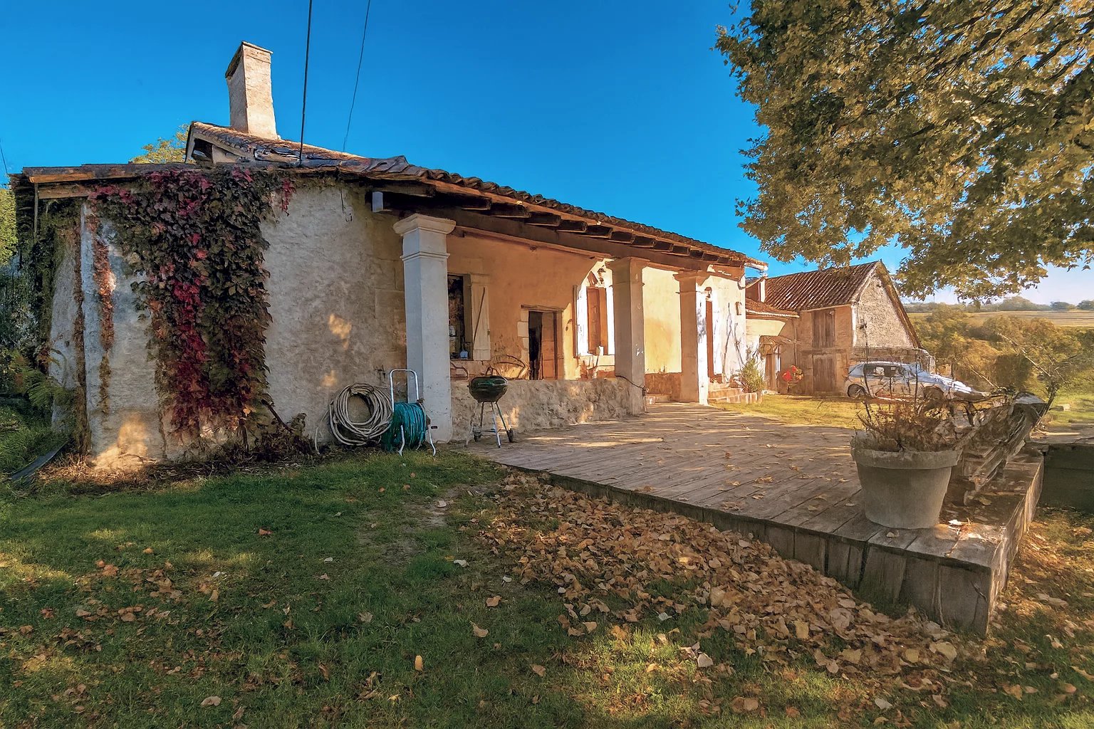 Lovely stone property in a quiet hamlet, Aquitaine – France – BVI83220