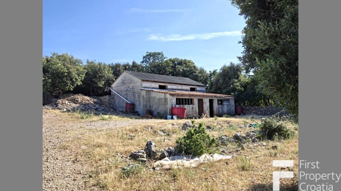 Agricultural land in Supetar, Croatia – BR1754