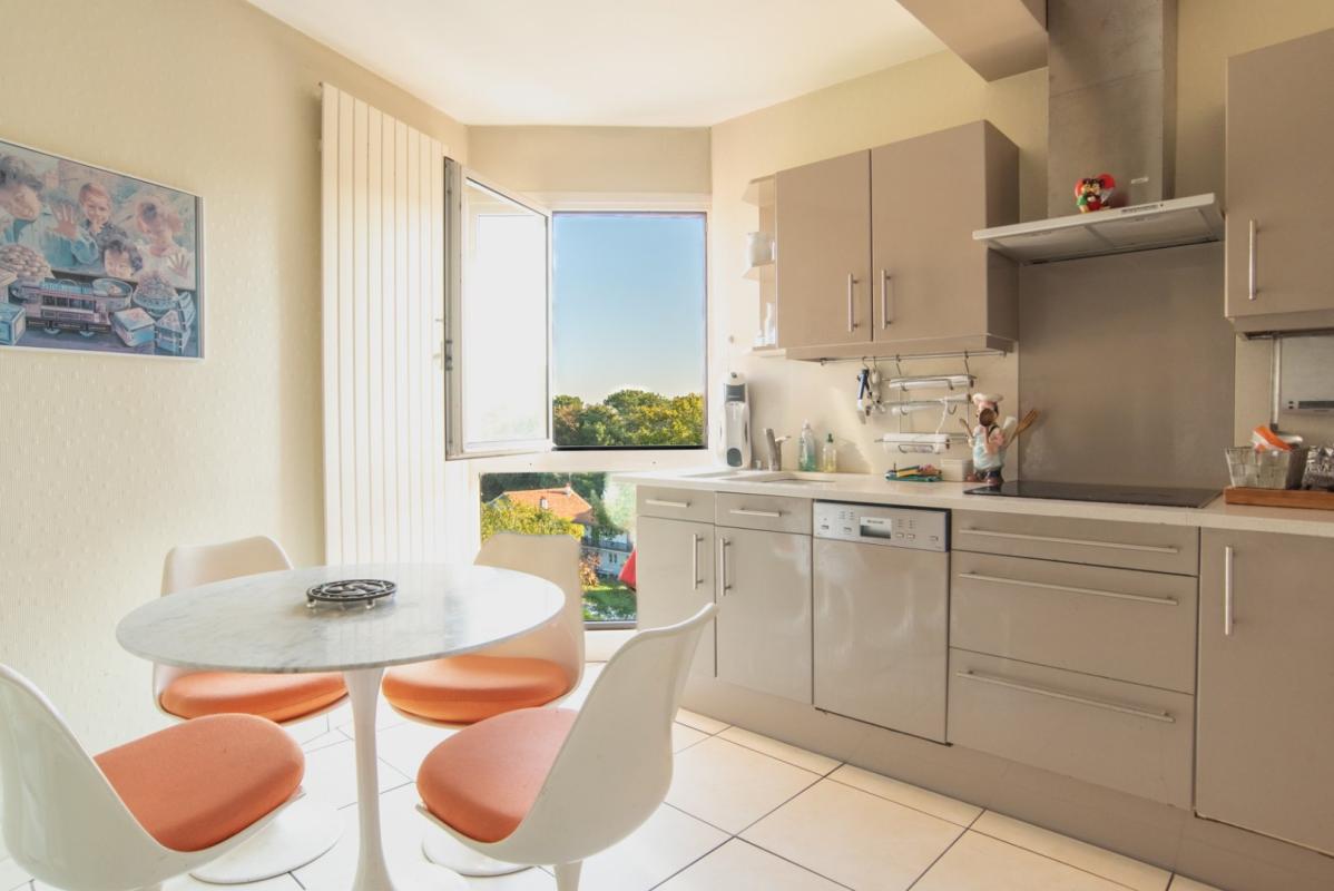 4 bedroom t6 et plus in Anglet, Pyrénées-Atlantiques, France