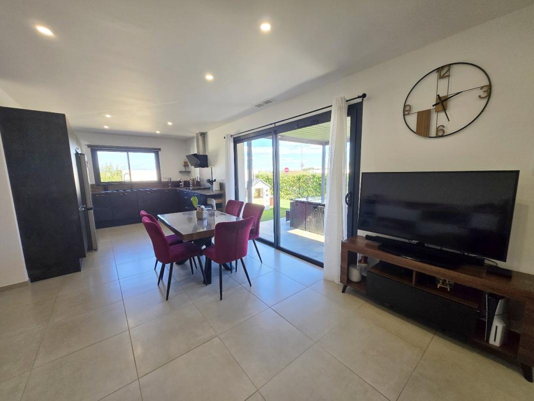 3 bedroom maison individuelle in Colombiers, Hérault, France – 1A949E584F8F4671