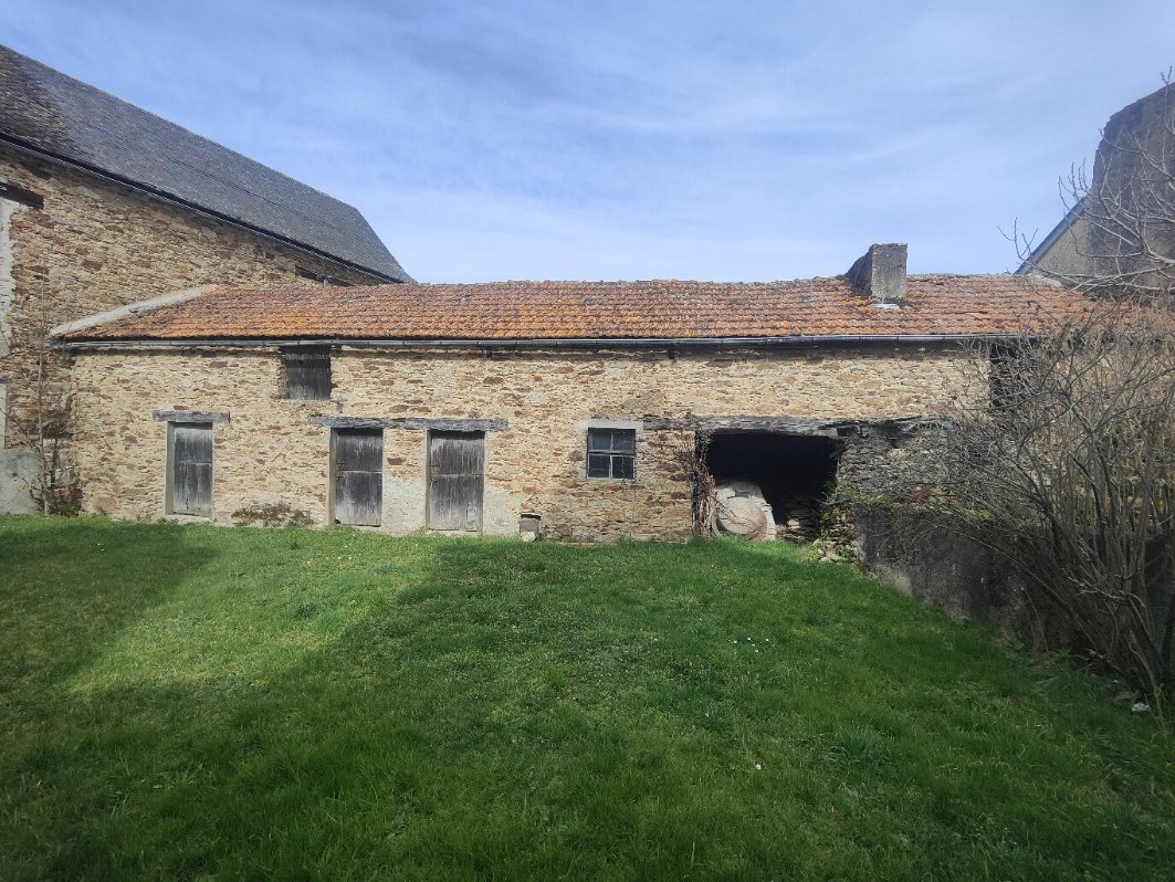 4 bedroom corps de ferme in Sauveterre-de-rouergue, Aveyron, France – DE1CE7B64DA14E2E