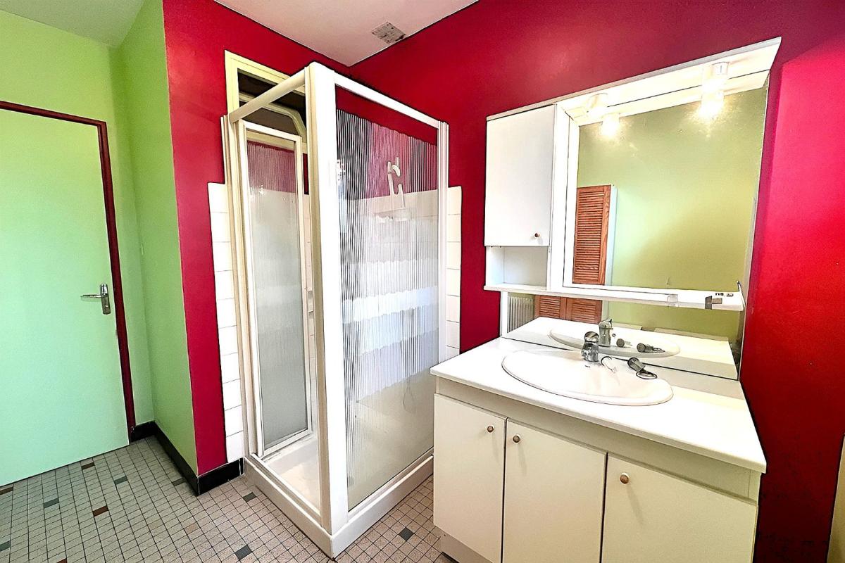 4 bedroom maison in Roumazieres Loubert, Charente, France