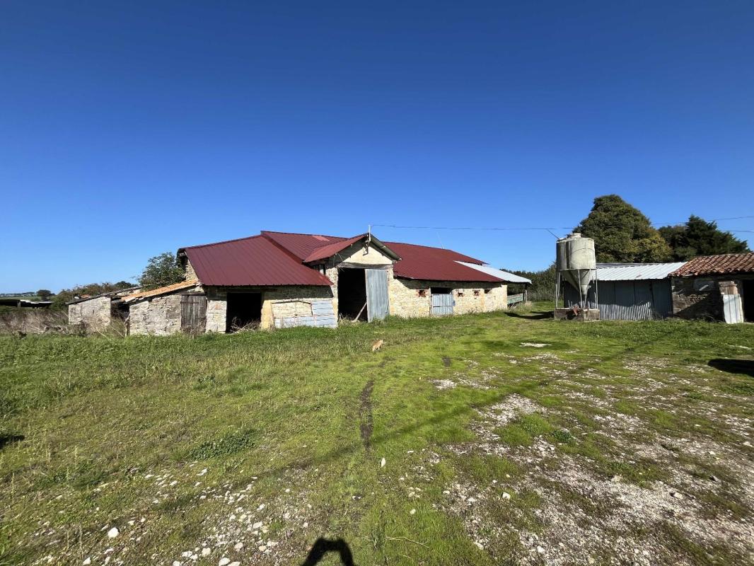 2 bedroom propriete in Pressac, Vienne, France – DC5AE5DAA7A24B32