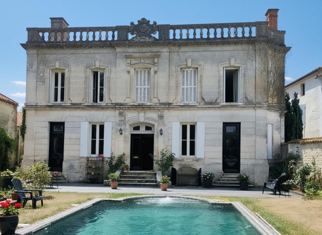 6 bedroom maison de maitre in Saint Porchaire, Charente-Maritime, France – C28155459F65461A