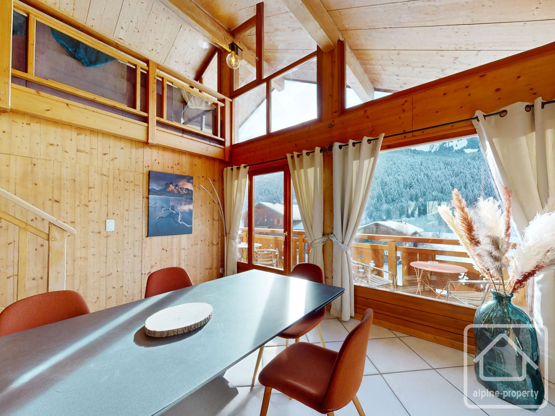 A Spacious And Modern Duplex Apartment Right In The Centre Of La Chapelle D’Abondance. – APPTCHATEAUBOIS