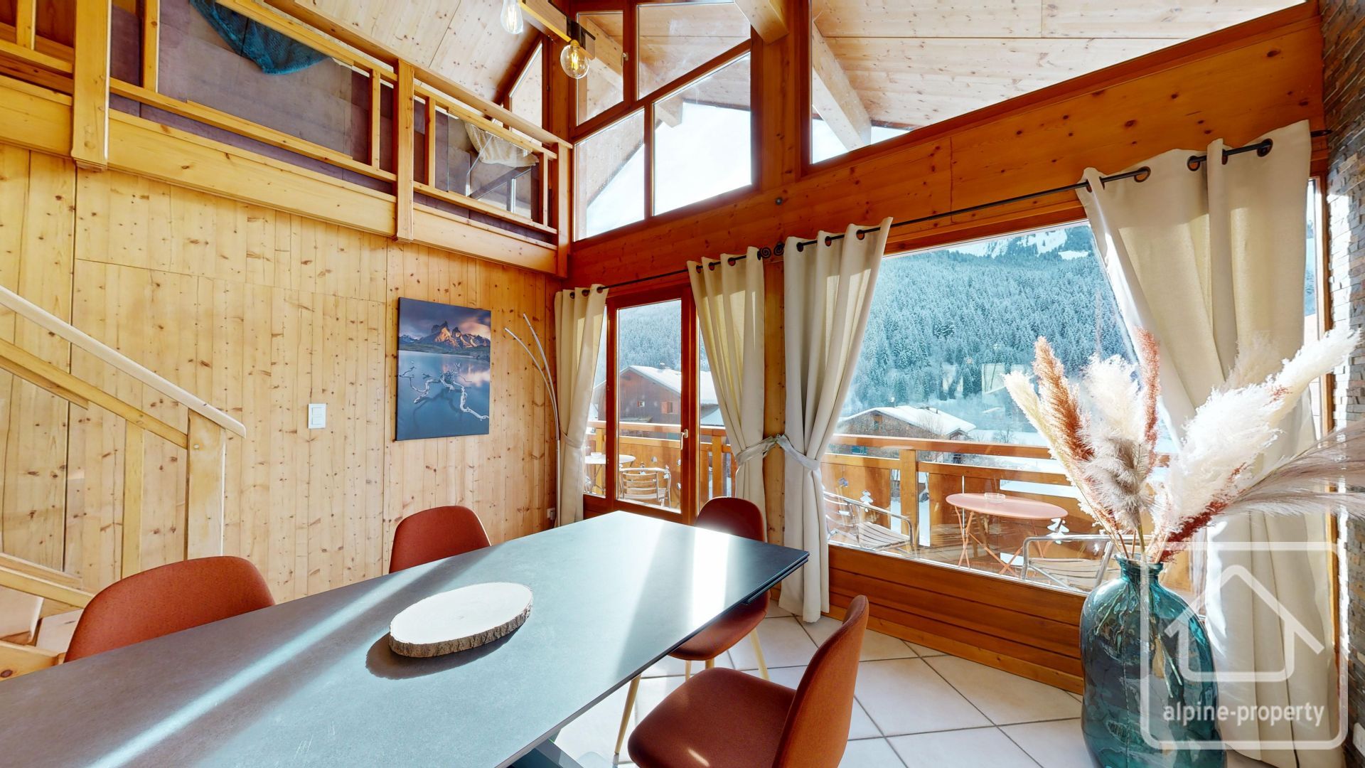 A Spacious And Modern Duplex Apartment Right In The Centre Of La Chapelle D’Abondance. – APPTCHATEAUBOIS