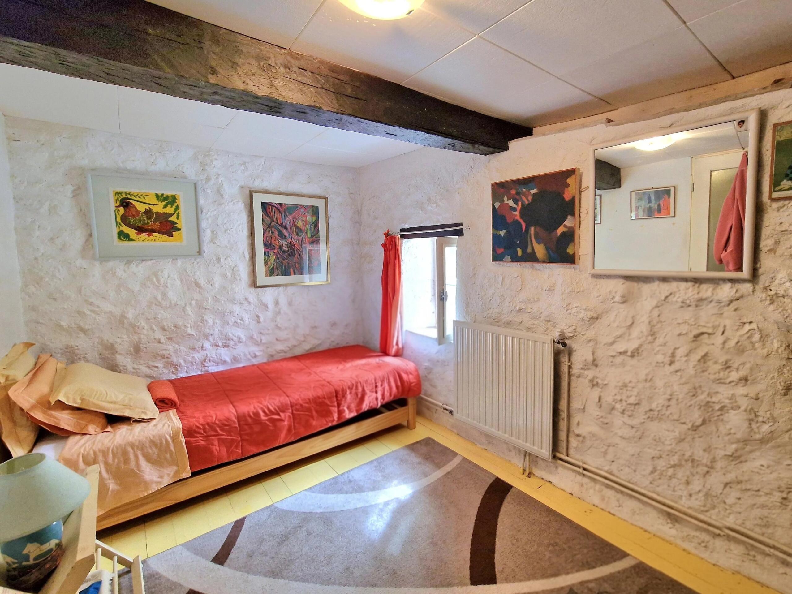 Charming stone farmhouse offering generous spaces and excellent potential, Aquitaine – France – BVI77429