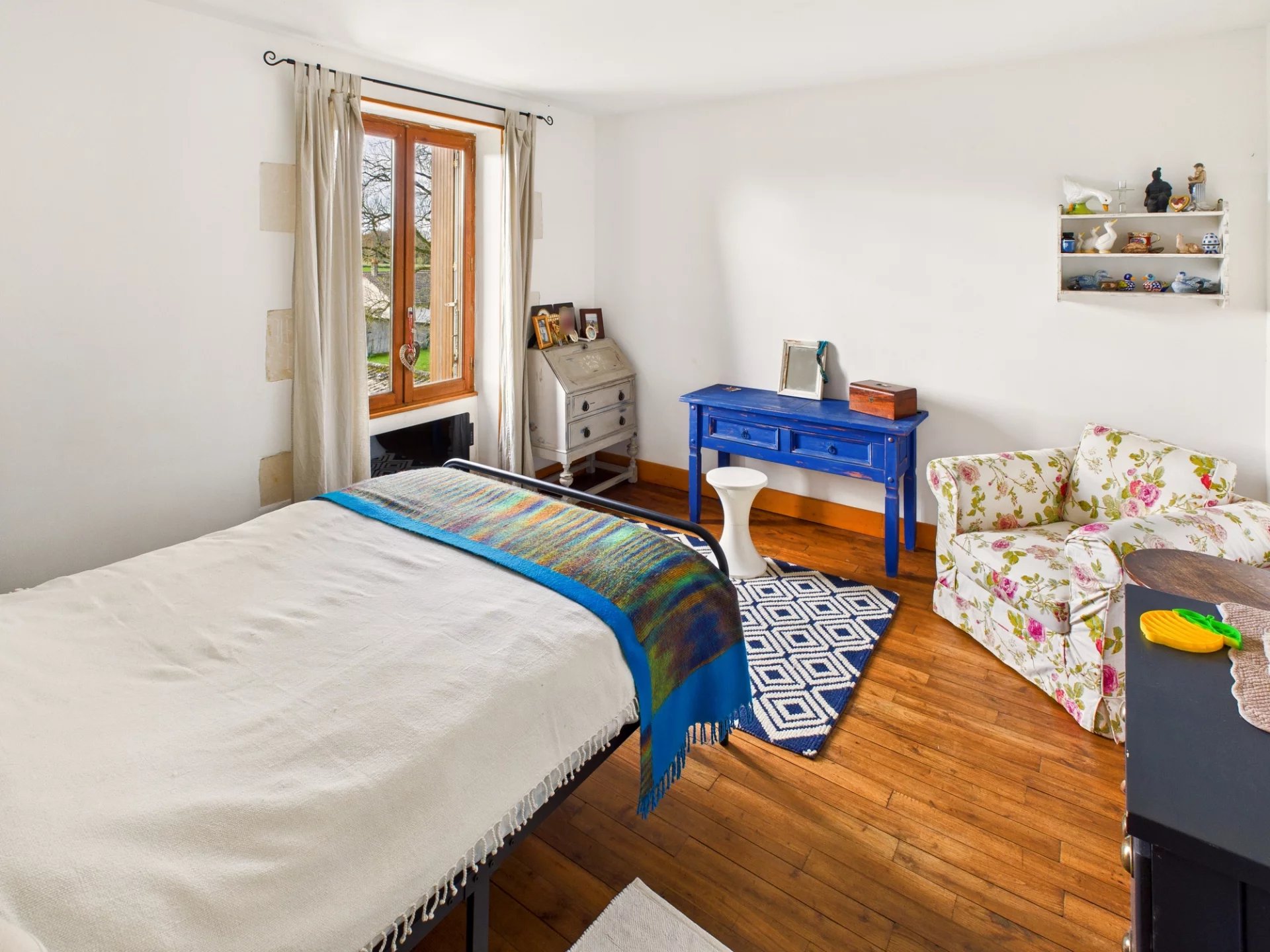 Charming spacious village house, Poitou-Charentes – France – BVI83621