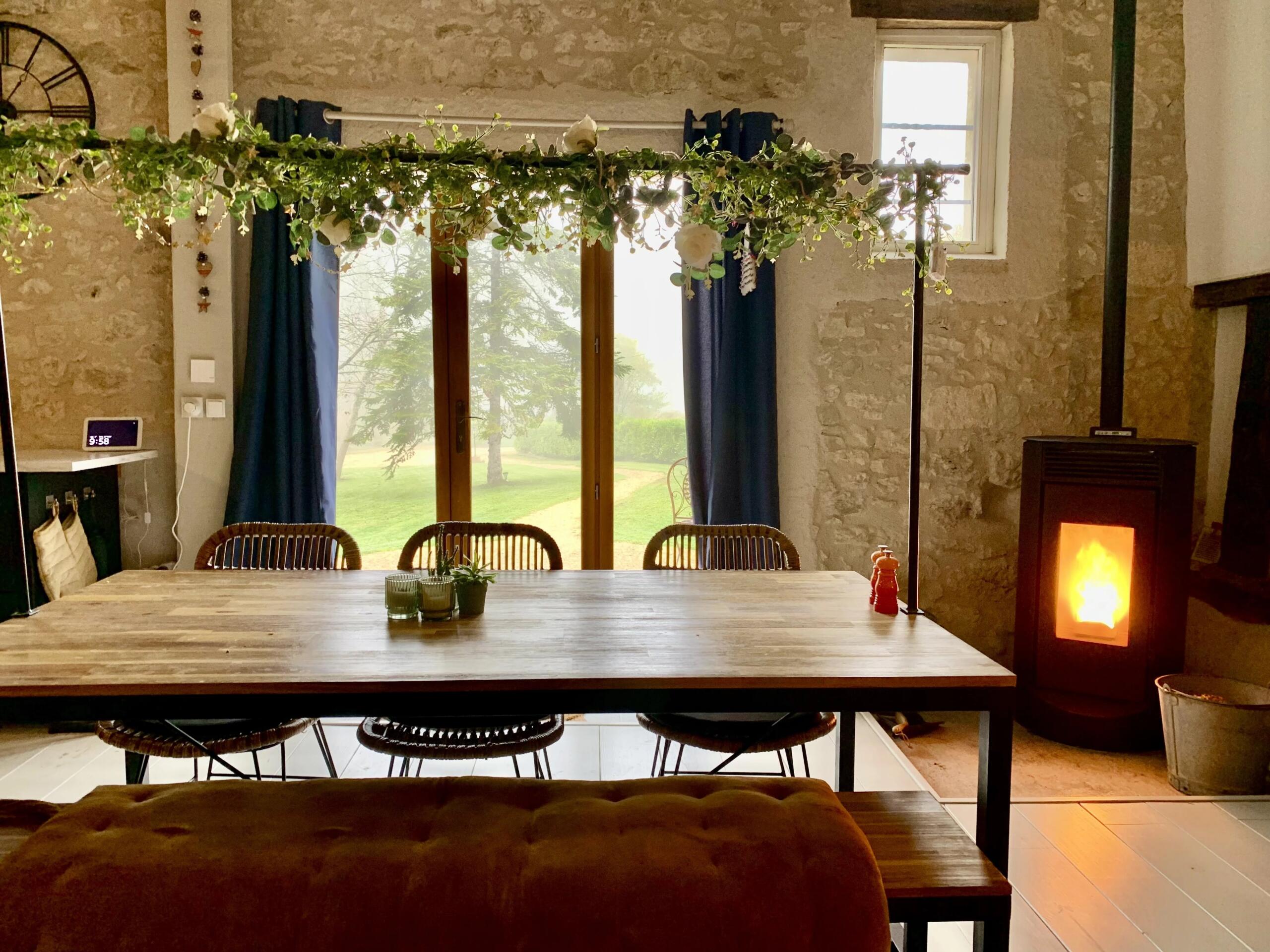 Stone property with guest annexe, barn and swimming pool near Eymet, Aquitaine – France – BVI83589