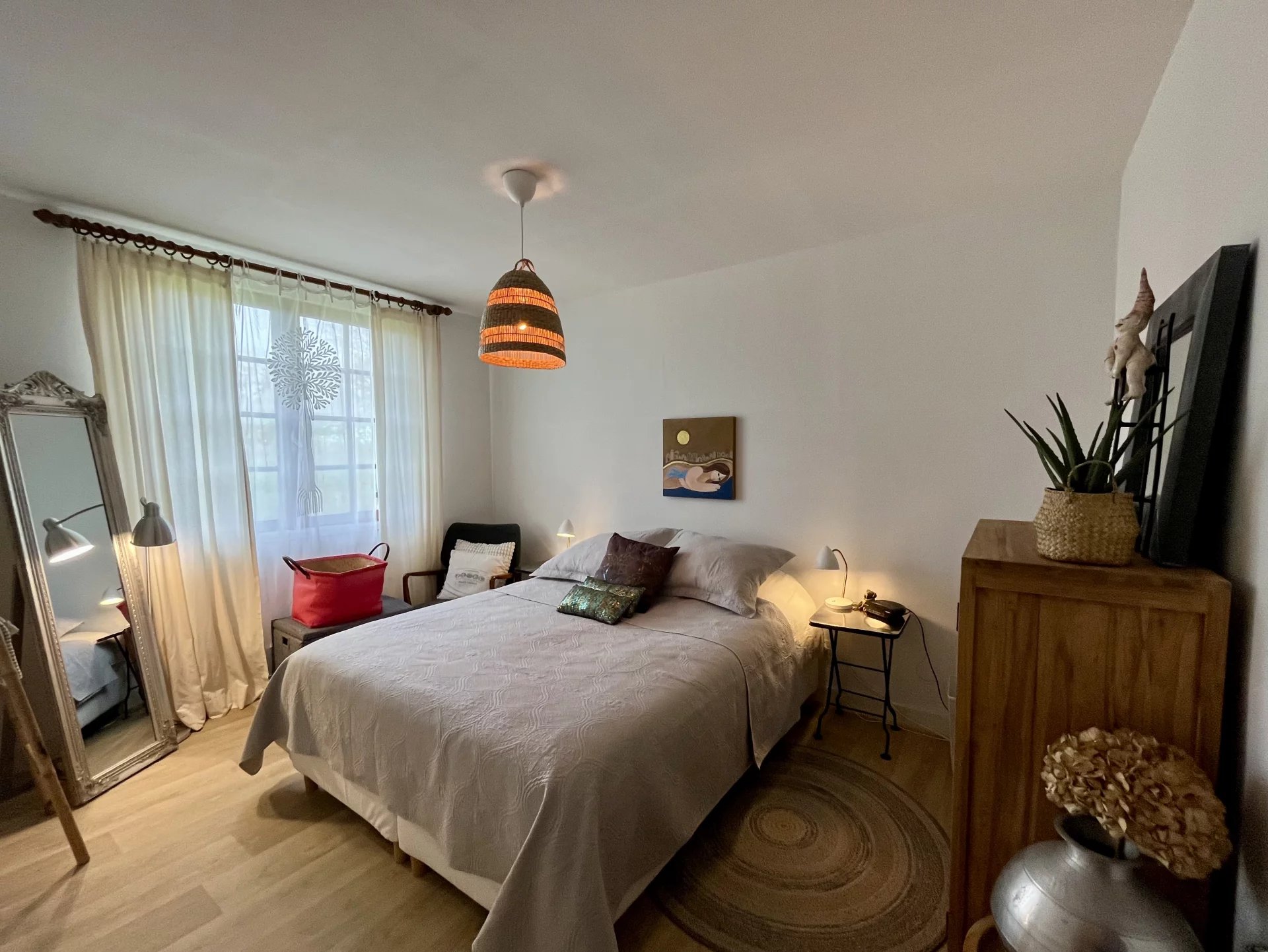 A must see! Light-filled 3-bed property with basement and beautiful enclosed garden, Poitou-Charentes – France – BVI83354