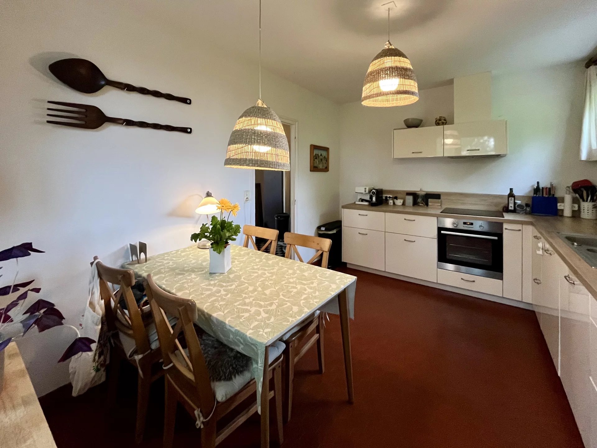 A must see! Light-filled 3-bed property with basement and beautiful enclosed garden, Poitou-Charentes – France – BVI83354