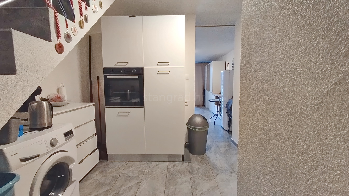 3 bedroom apartment in Novi Vinodolski, Croatia – 103571