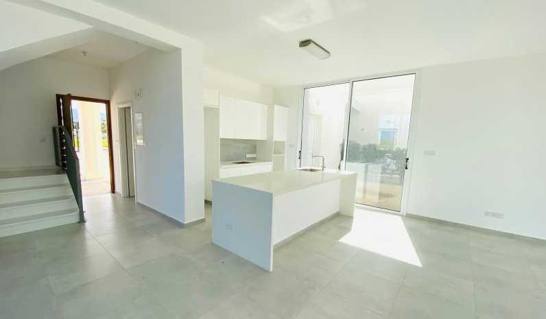 3 bedroom Villas / Houses in Coral Bay, Paphos, Cyprus – V-IAS-3-06