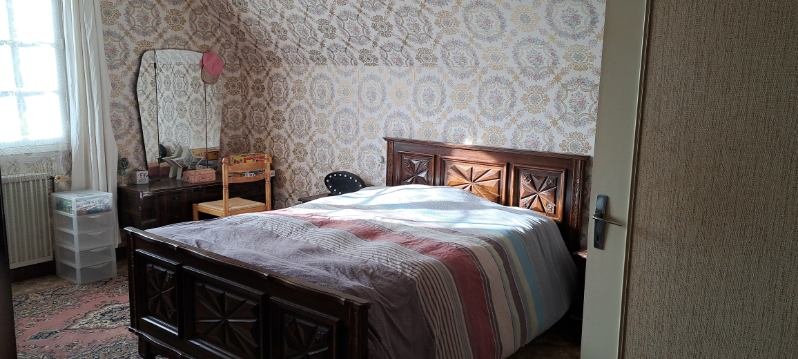 5 bedroom maison in Saint Martin Valmeroux, Cantal, France