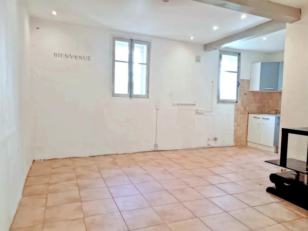 immeuble in Ollioules, Var, France – 12030372300