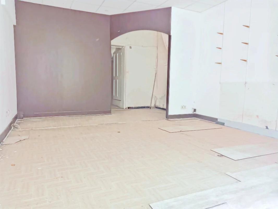 local commercial in Ollioules, Var, France