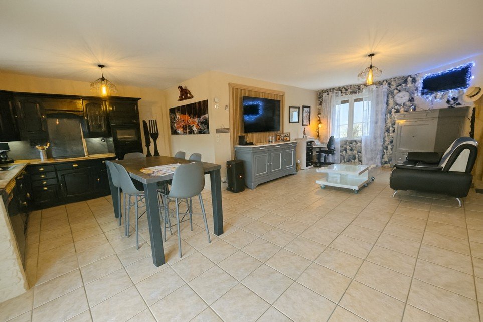 3 bedroom maison in Bassilac, Dordogne, France – 701DD5EDE329410D