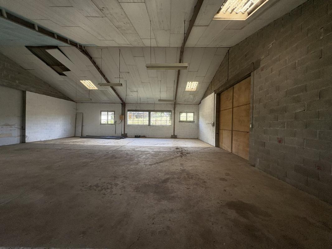 4 bedroom corps de ferme in Saint Mamet La Salvetat, Cantal, France – F0E036966985447D