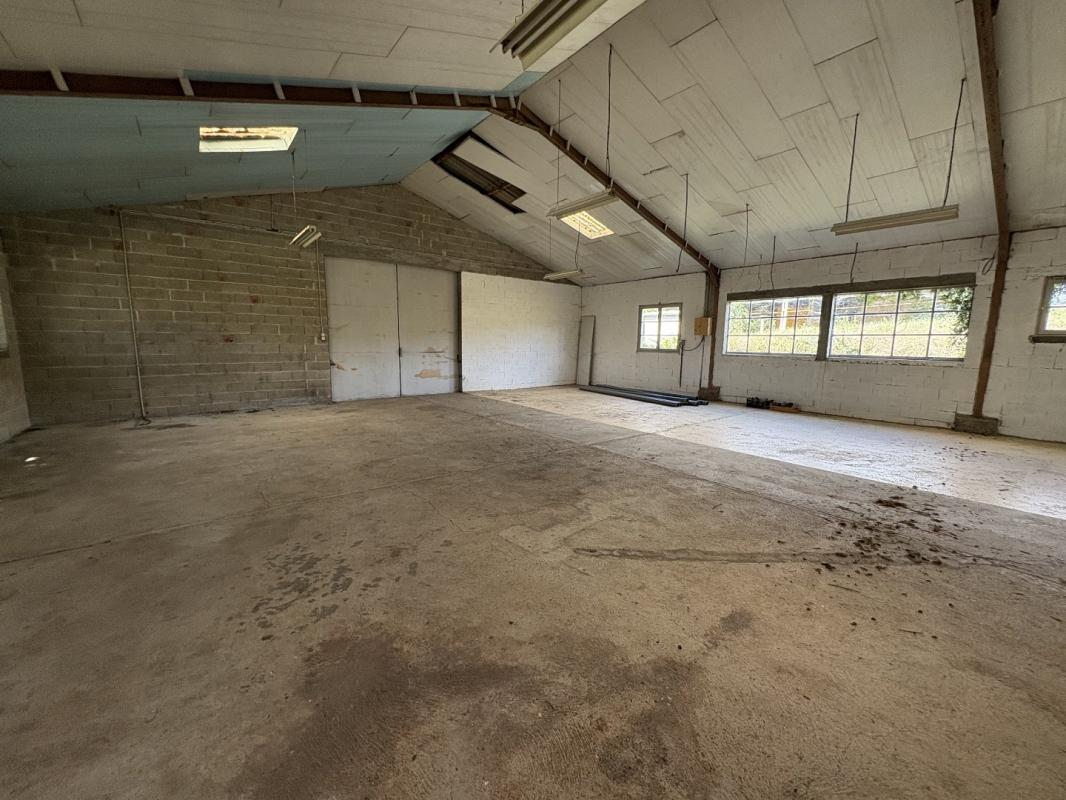 4 bedroom corps de ferme in Saint Mamet La Salvetat, Cantal, France – F0E036966985447D