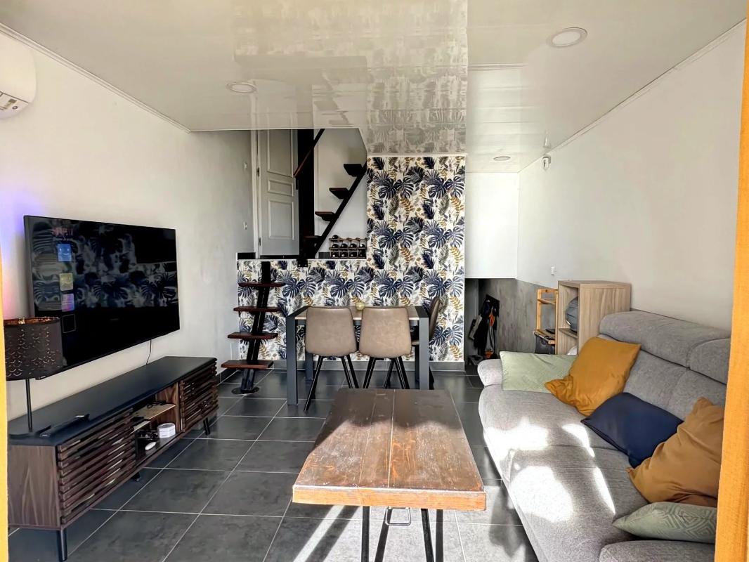 duplex/triplex in Six-fours-les-plages, Var, France