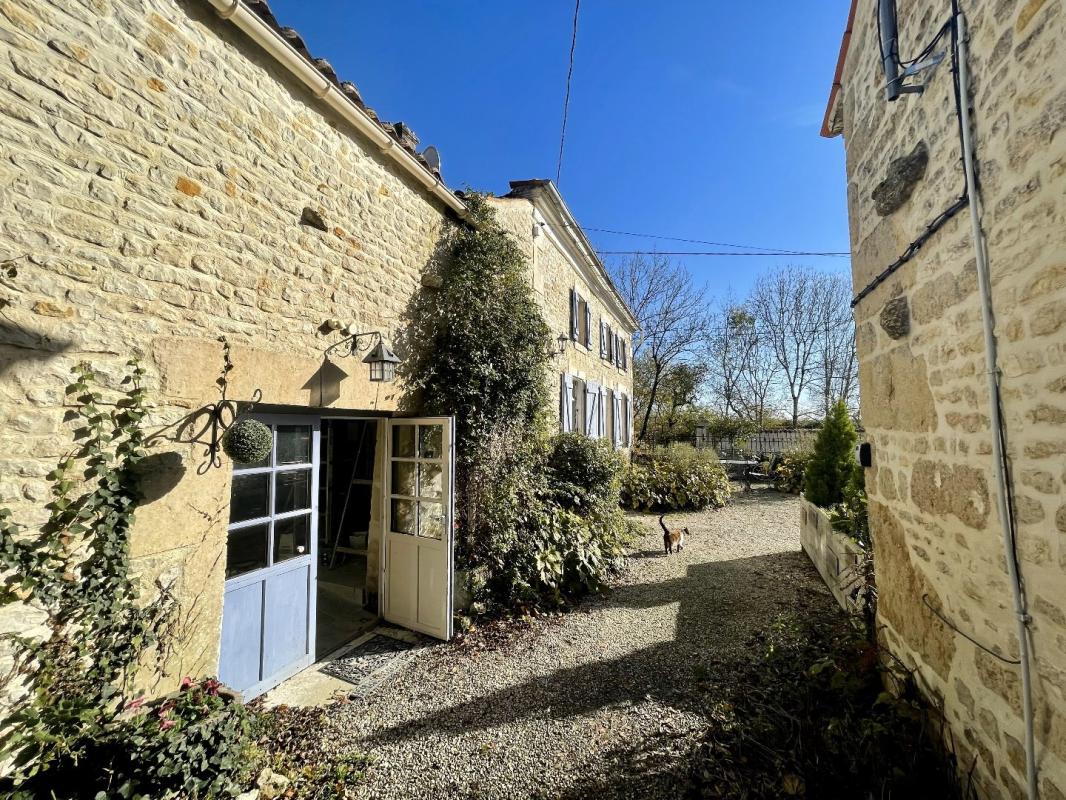 15 bedroom propriete in Nere, Charente-Maritime, France – BE8CDA9B19D04C70