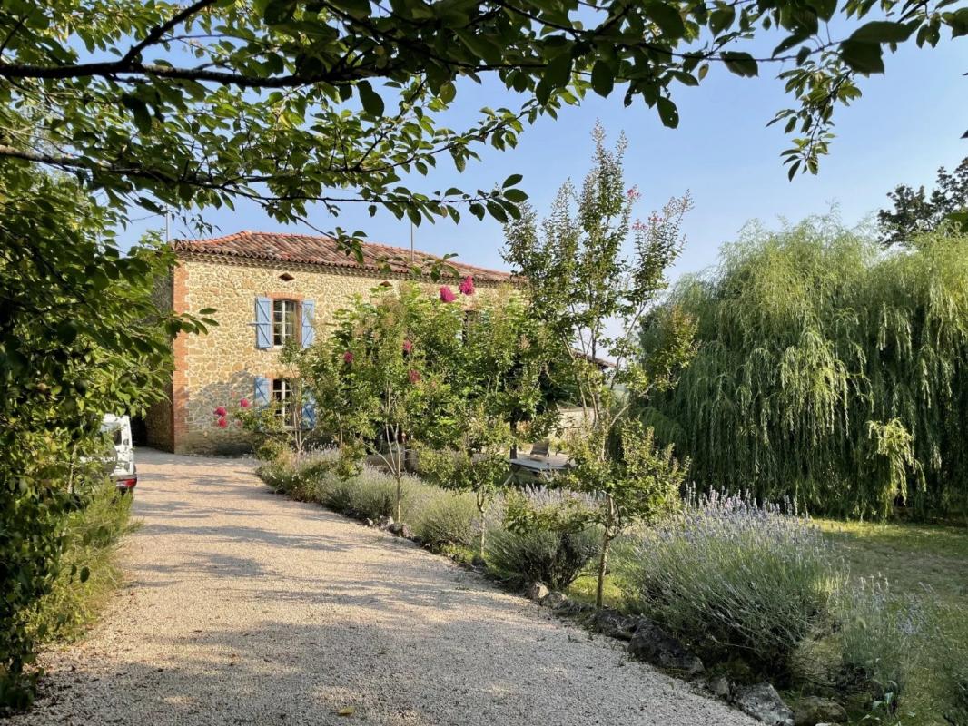 6 bedroom maison en pierres in Ambax, Haute-Garonne, France – 624379E98D8F42B4