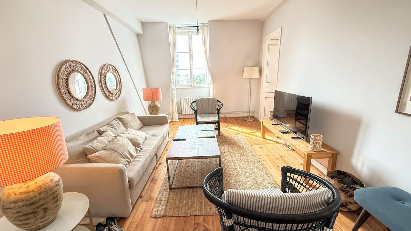 4 bedroom t5 in Bayonne, Pyrénées-Atlantiques, France – A2F0FACA916C4F66