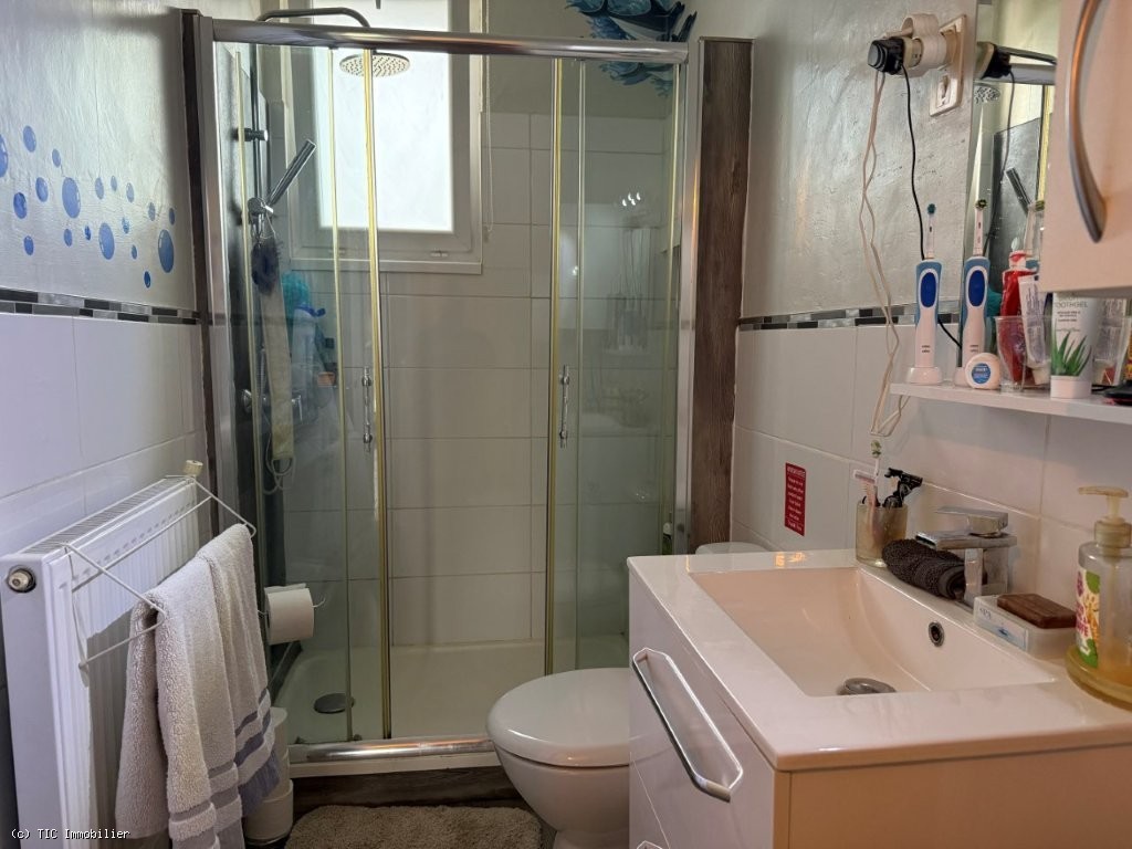 3 bedroom House in Aigre, France – r7401