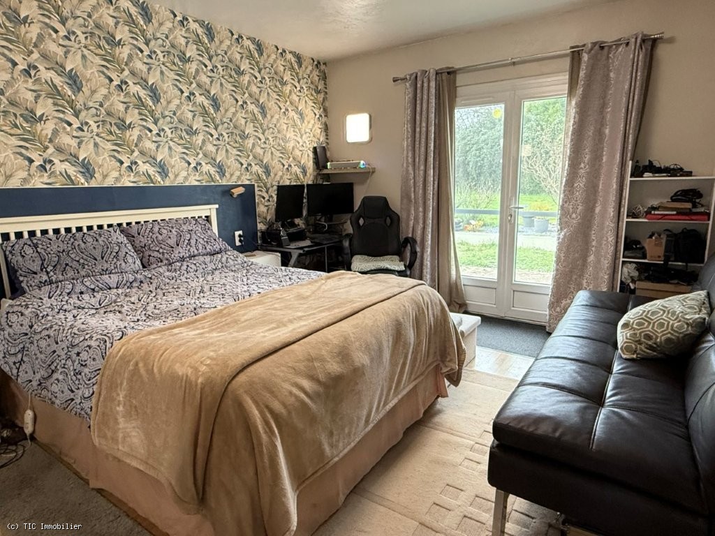 3 bedroom House in Aigre, France – r7401