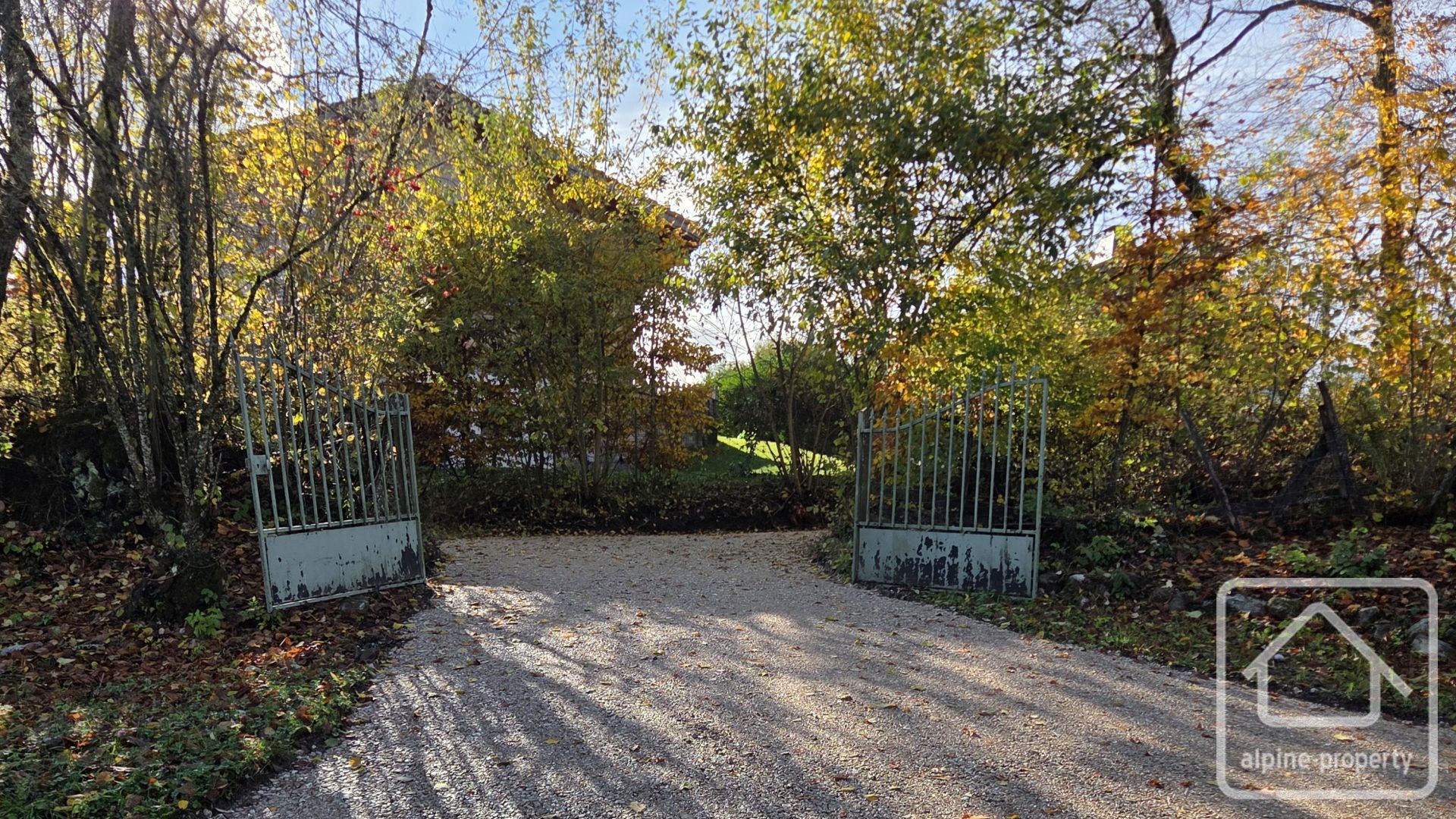 A Charming Holiday Chalet With Huge Potential. – BEUNAZ