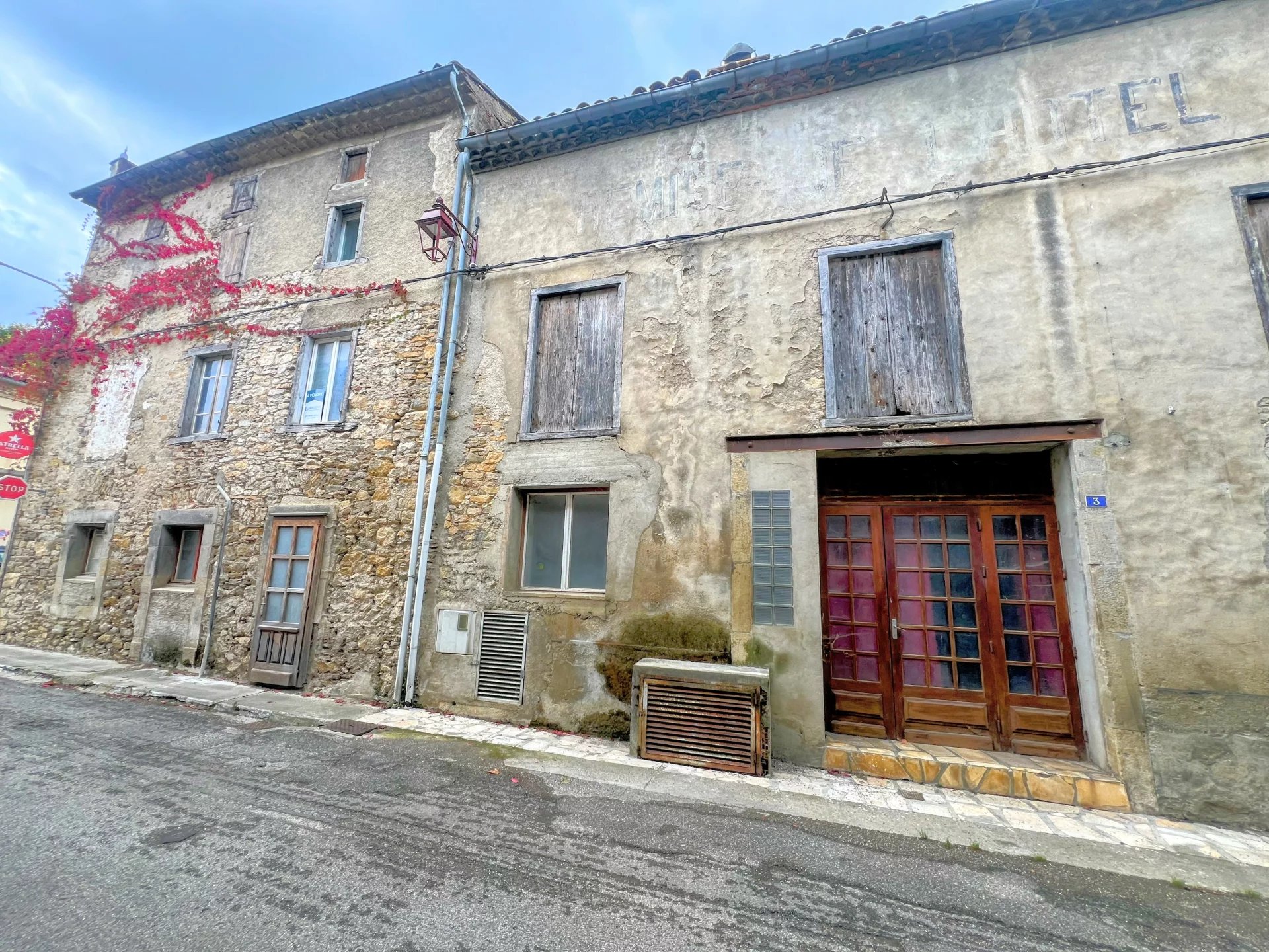 Saint Colombe sur l’Hers – Endless Potential in a Unique, Character-Filled Property, Languedoc-Roussillon – France – BVI82781