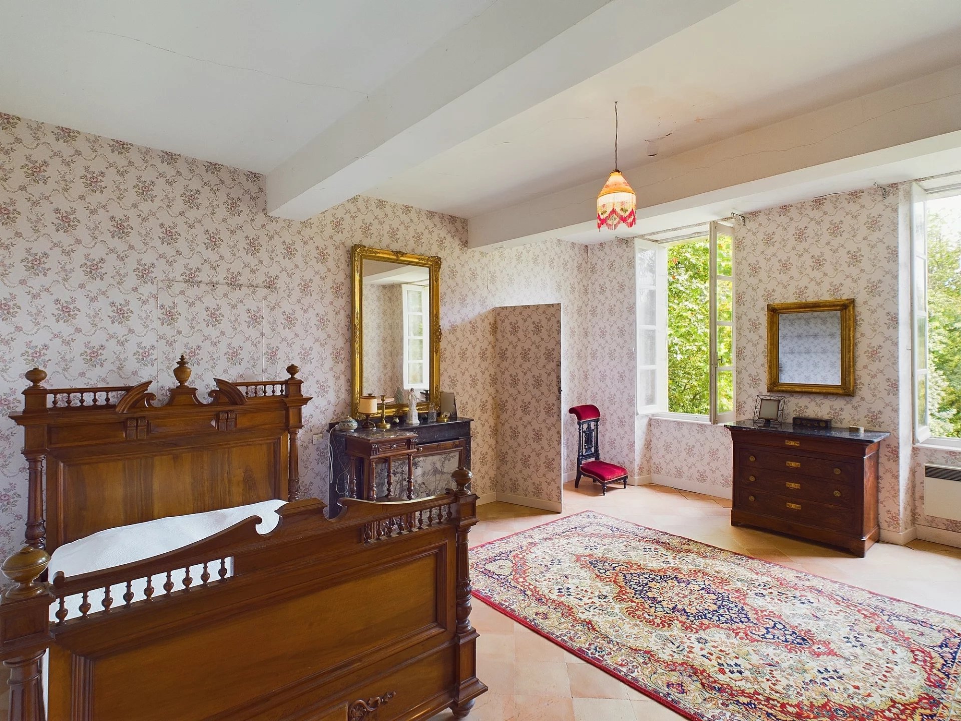 Manor house with over 3 acres of parkland, Languedoc-Roussillon – France – BVI74901