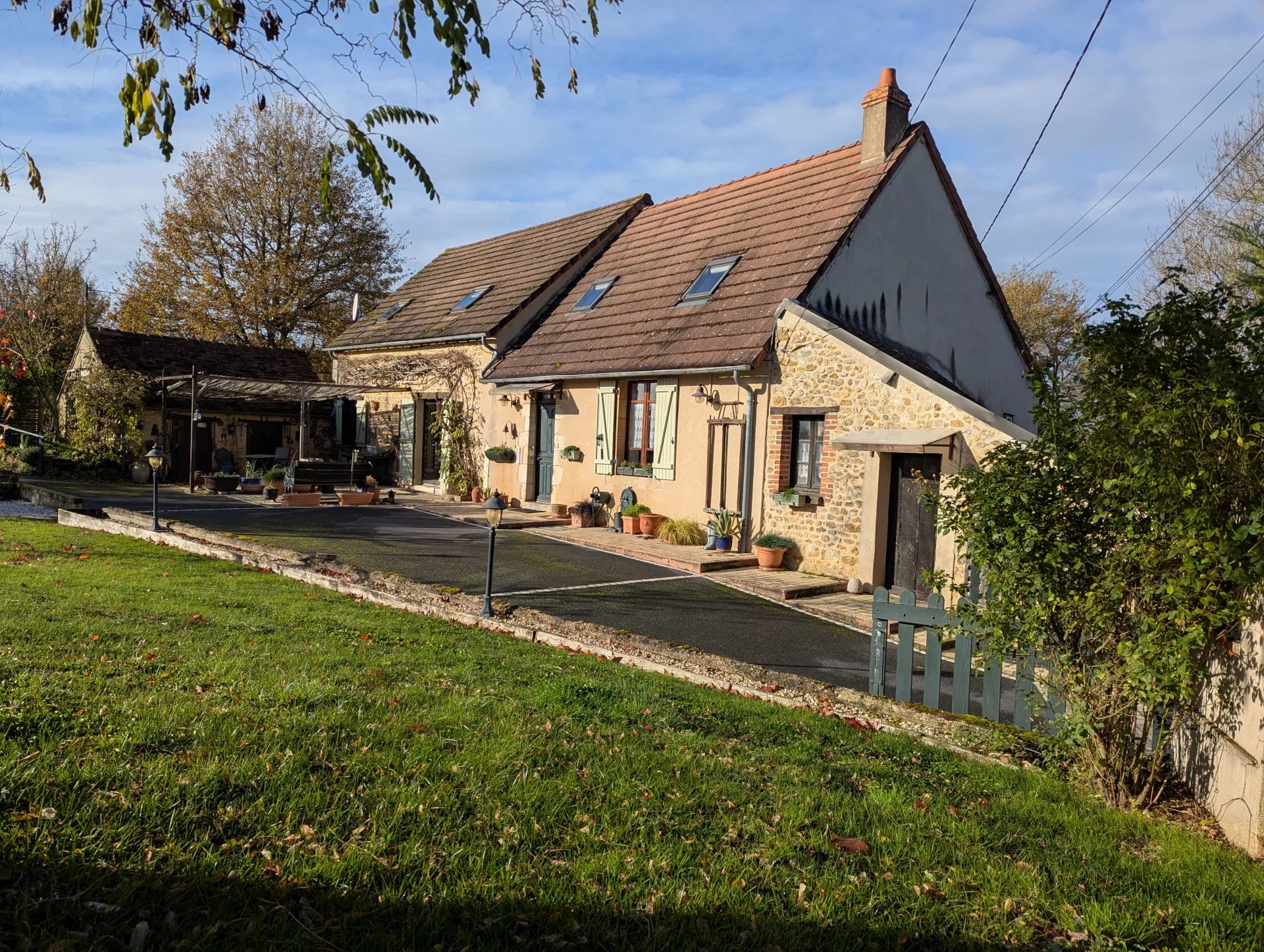 Delightful 3-Bedroom Property in the Heart of the Indre, Centre – France – BVI83675