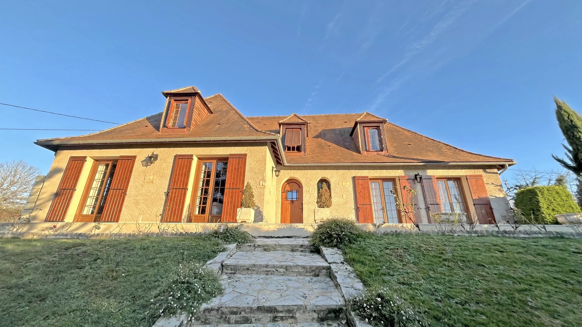Elegant Périgourdine house close to Périgueux!, Aquitaine – France – BVI83555