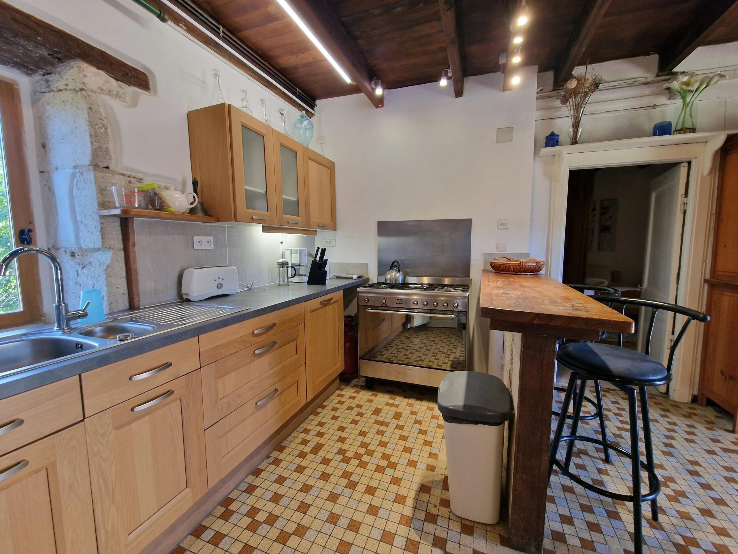 Charming home with character features and countryside views, Aquitaine – France – BVI79349