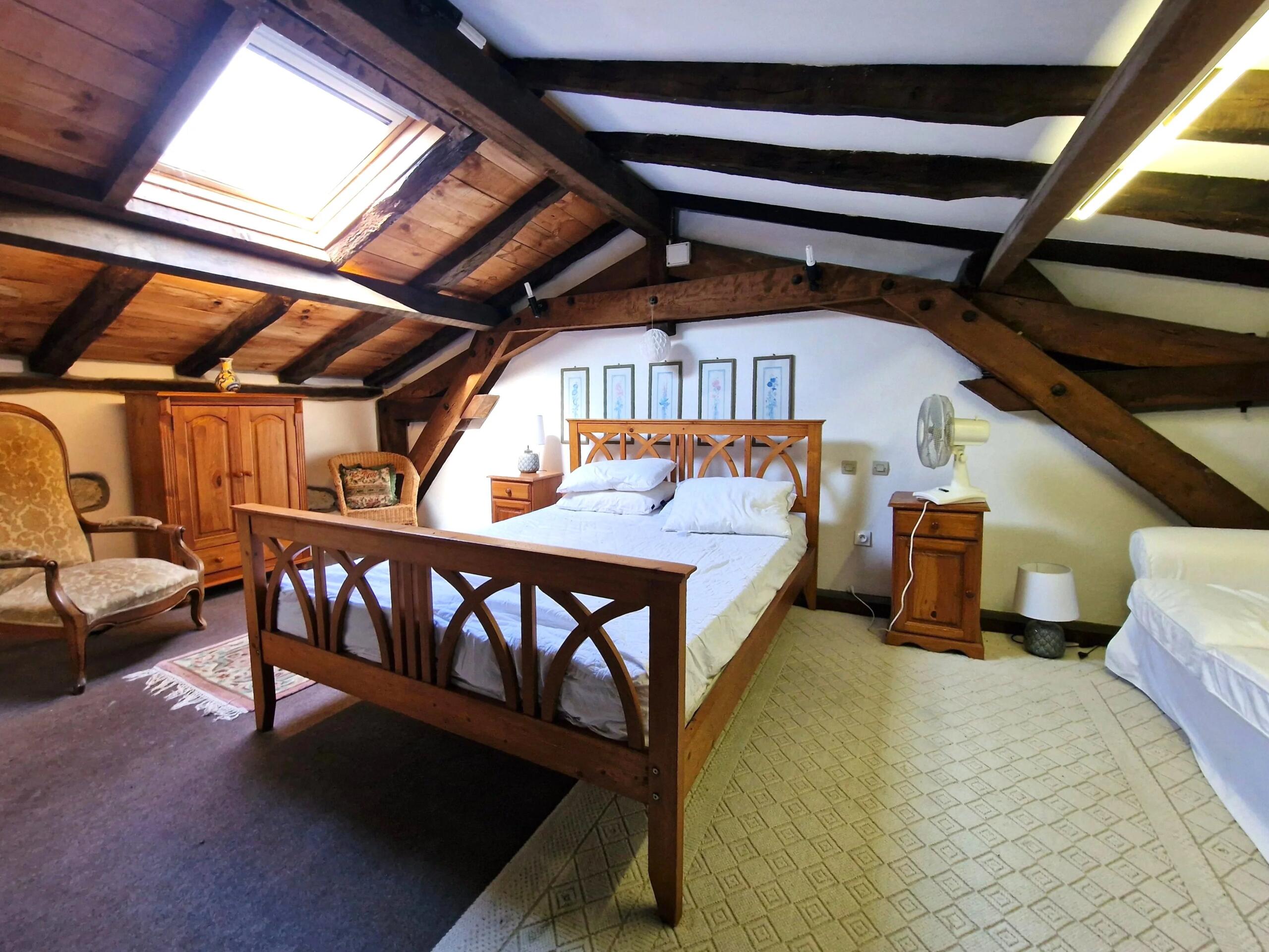 Charming home with character features and countryside views, Aquitaine – France – BVI79349