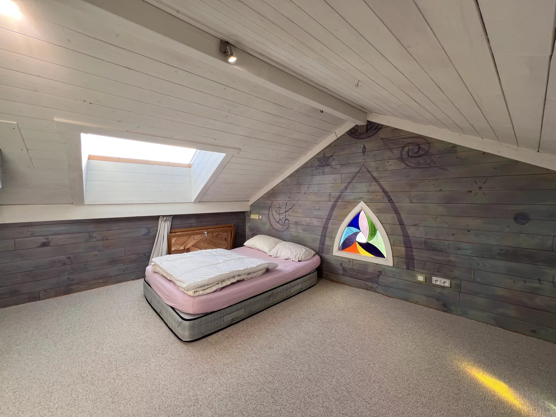 A luminous wooden eco-home with panoramic views, Languedoc-Roussillon – France – BVI83676