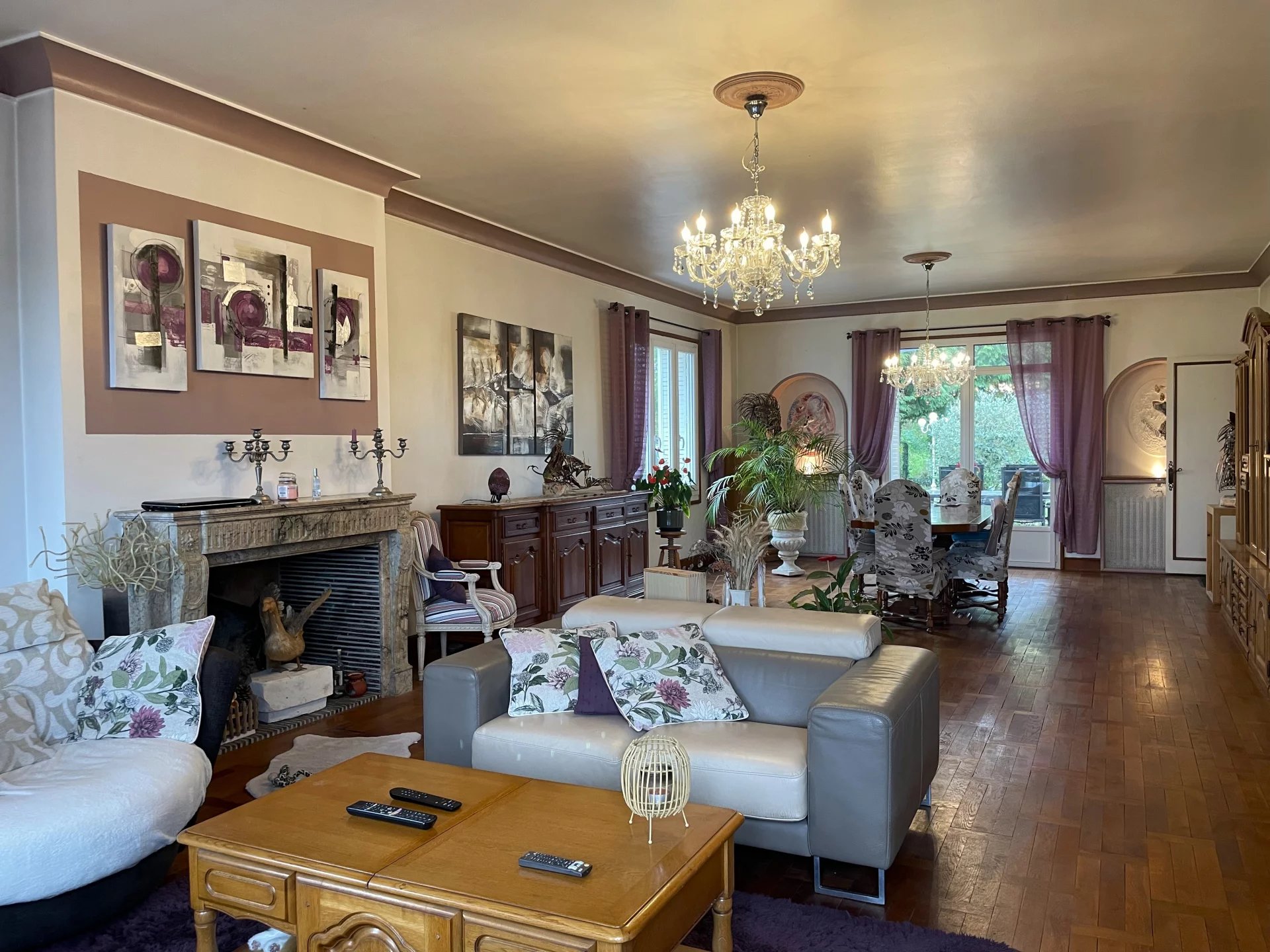 Stylish architect-designed home with guest house and pool, Poitou-Charentes – France – BVI80188