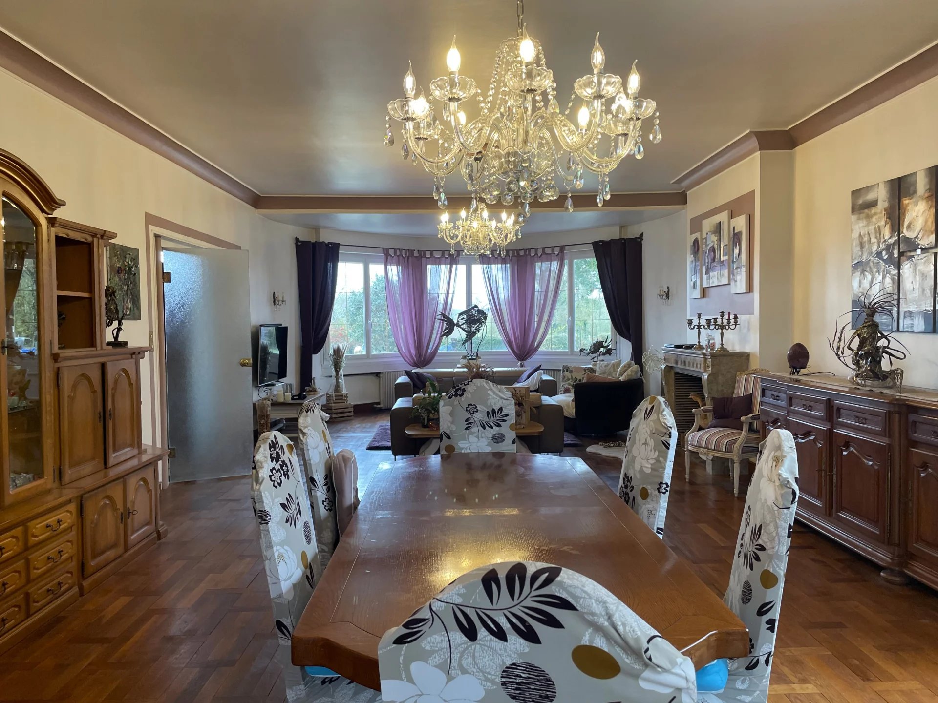 Stylish architect-designed home with guest house and pool, Poitou-Charentes – France – BVI80188