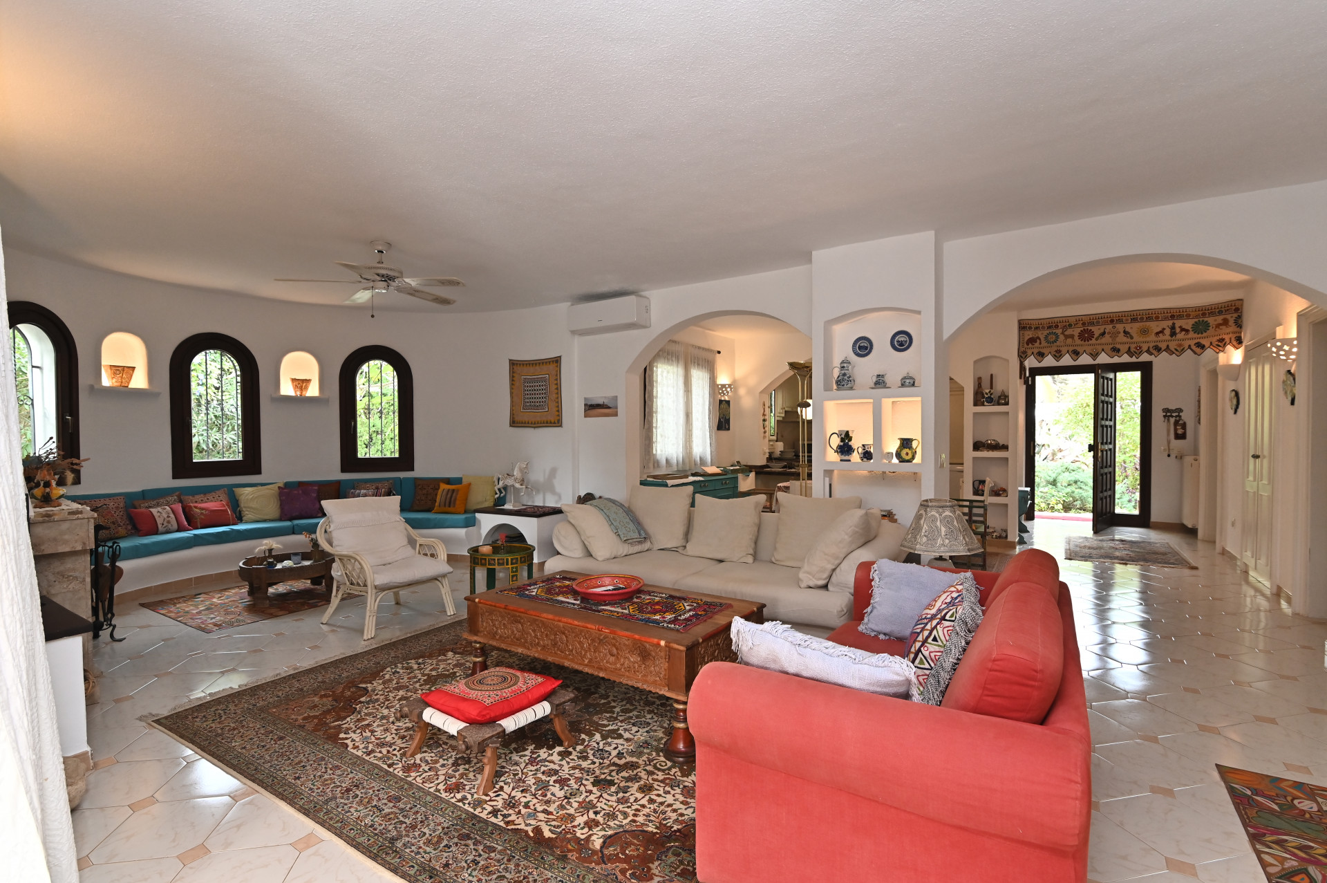 4 bedroom Chalet in Santa Eulalia Del Río, Islas Baleares, Spain – 428-01587P