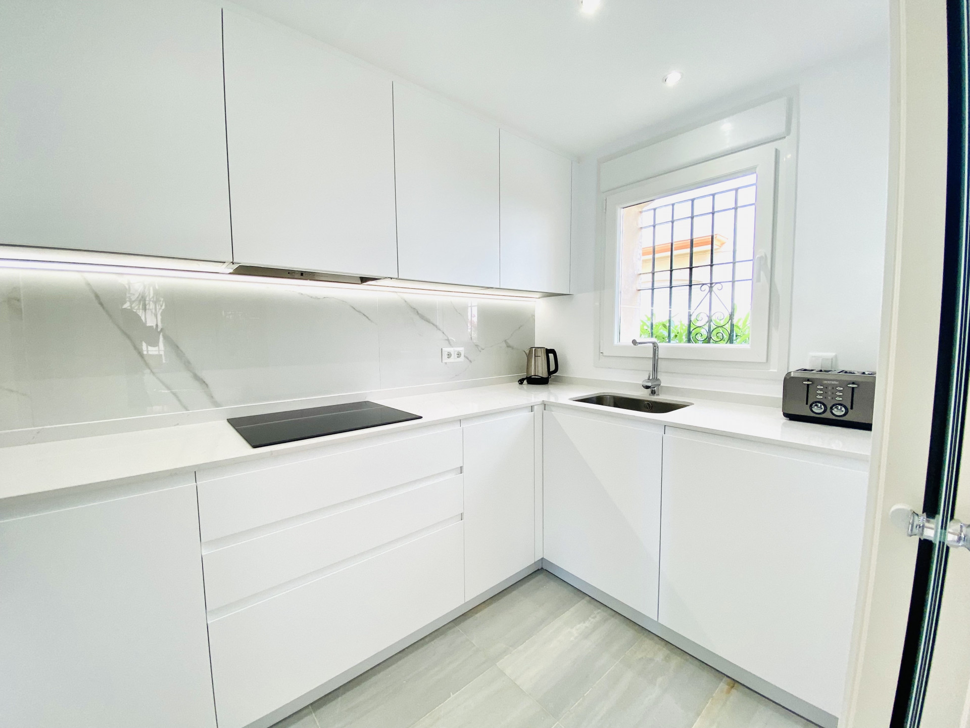 5 bedroom Town House in Estepona, Malaga, Spain – 428-03395D