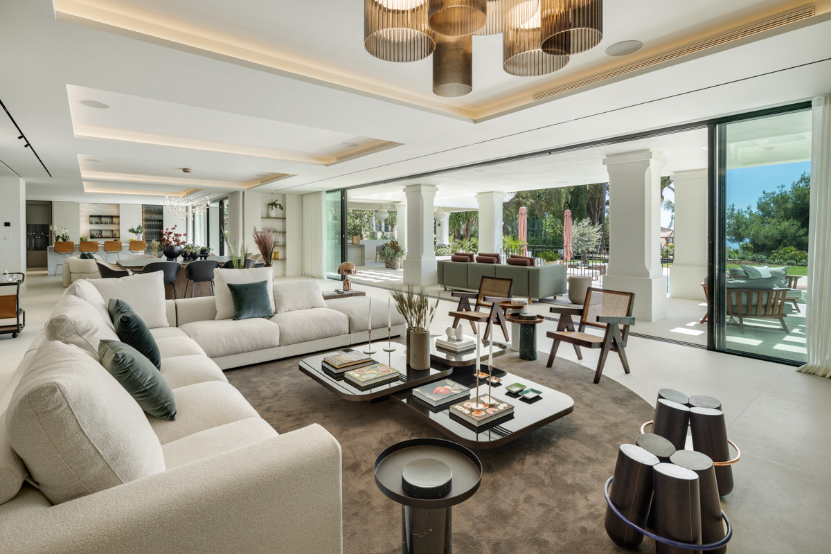 6 bedroom Mansion in Marbella, Malaga, Spain – 428-03517D