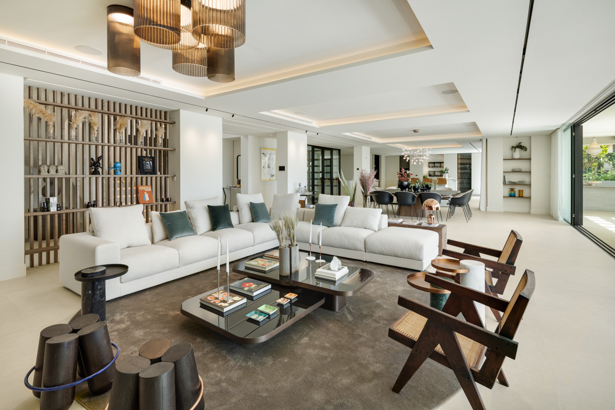 6 bedroom Mansion in Marbella, Malaga, Spain – 428-03517D