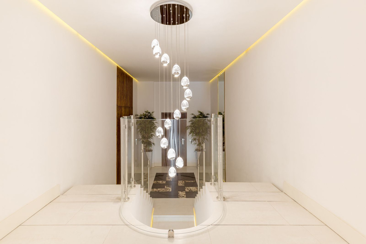 3 bedroom Ground Floor Apartment in Marbella, Malaga, Spain – 428-03817P