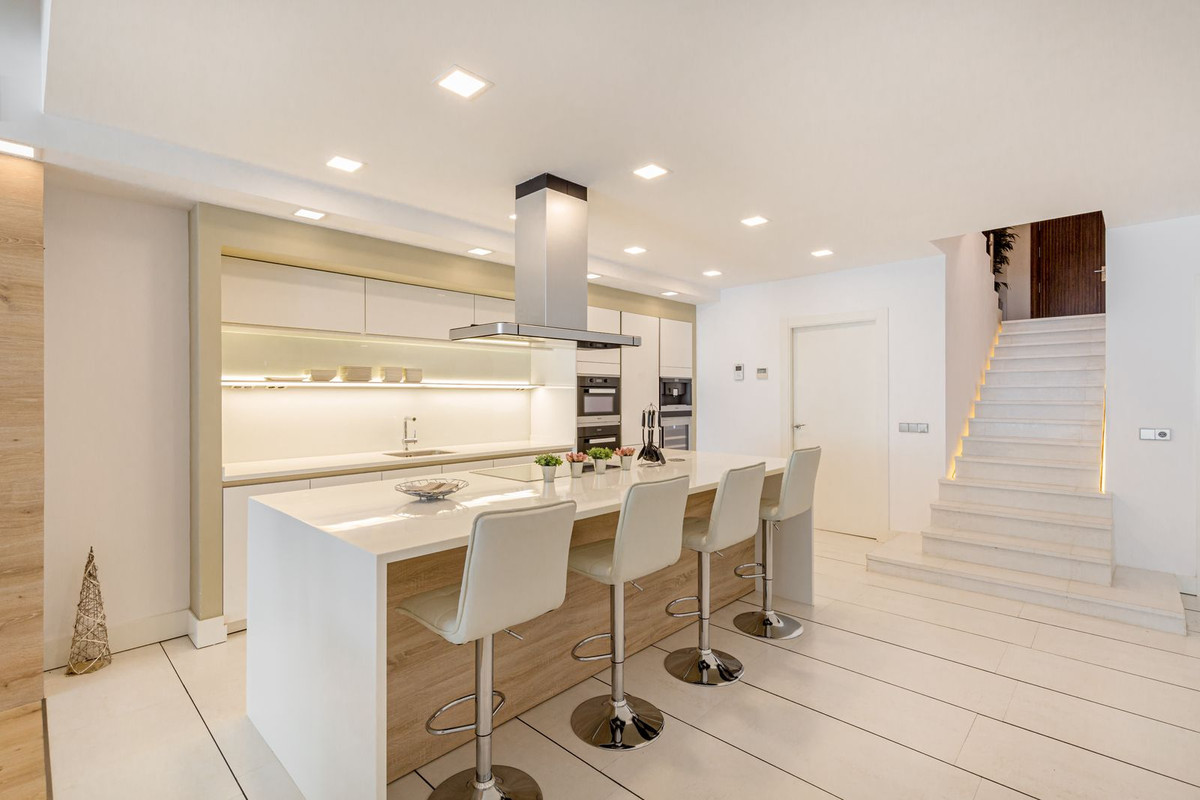 3 bedroom Ground Floor Apartment in Marbella, Malaga, Spain – 428-03817P