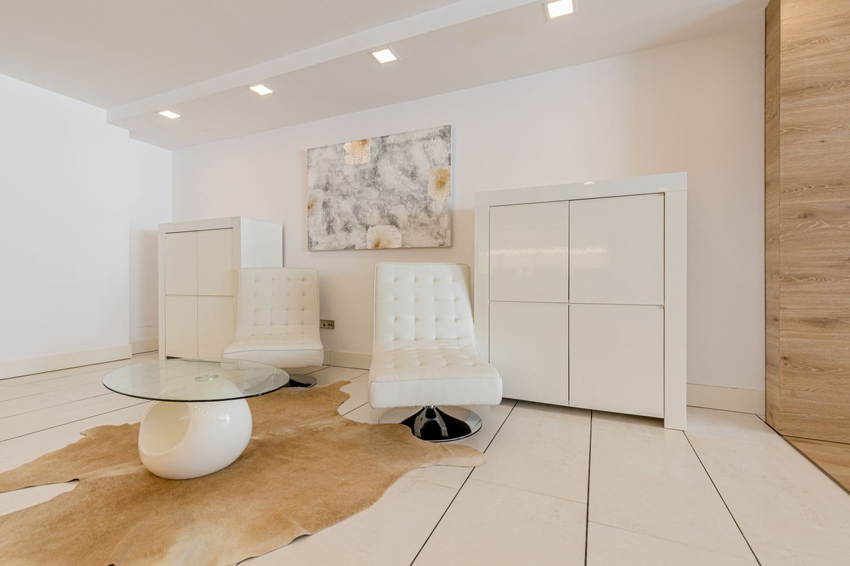 3 bedroom Ground Floor Apartment in Marbella, Malaga, Spain – 428-03817P