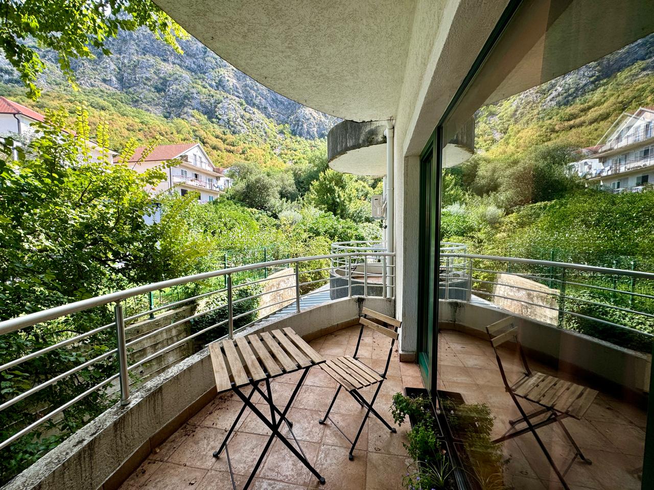 Risan Duplex Apartment – 130 m², Sea View & Pool, Montenegro – MRENB109