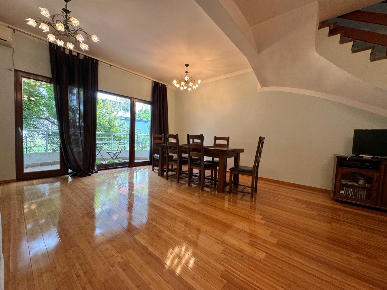 Risan Duplex Apartment – 130 m², Sea View & Pool, Montenegro – MRENB109