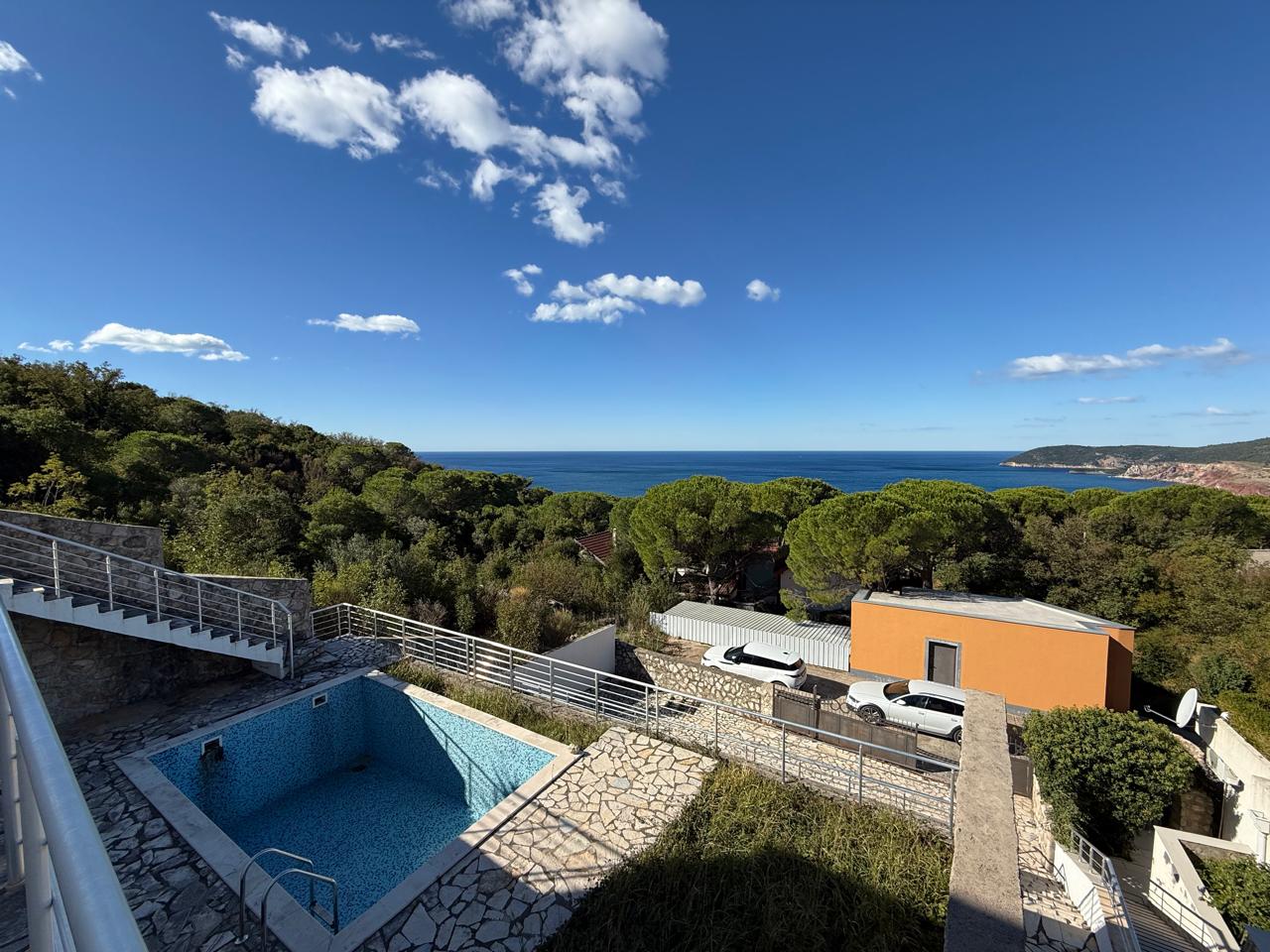 Bar Ratac House with Panoramic Sea View – 150 m², Pool & Parking, Montenegro – MREALE128