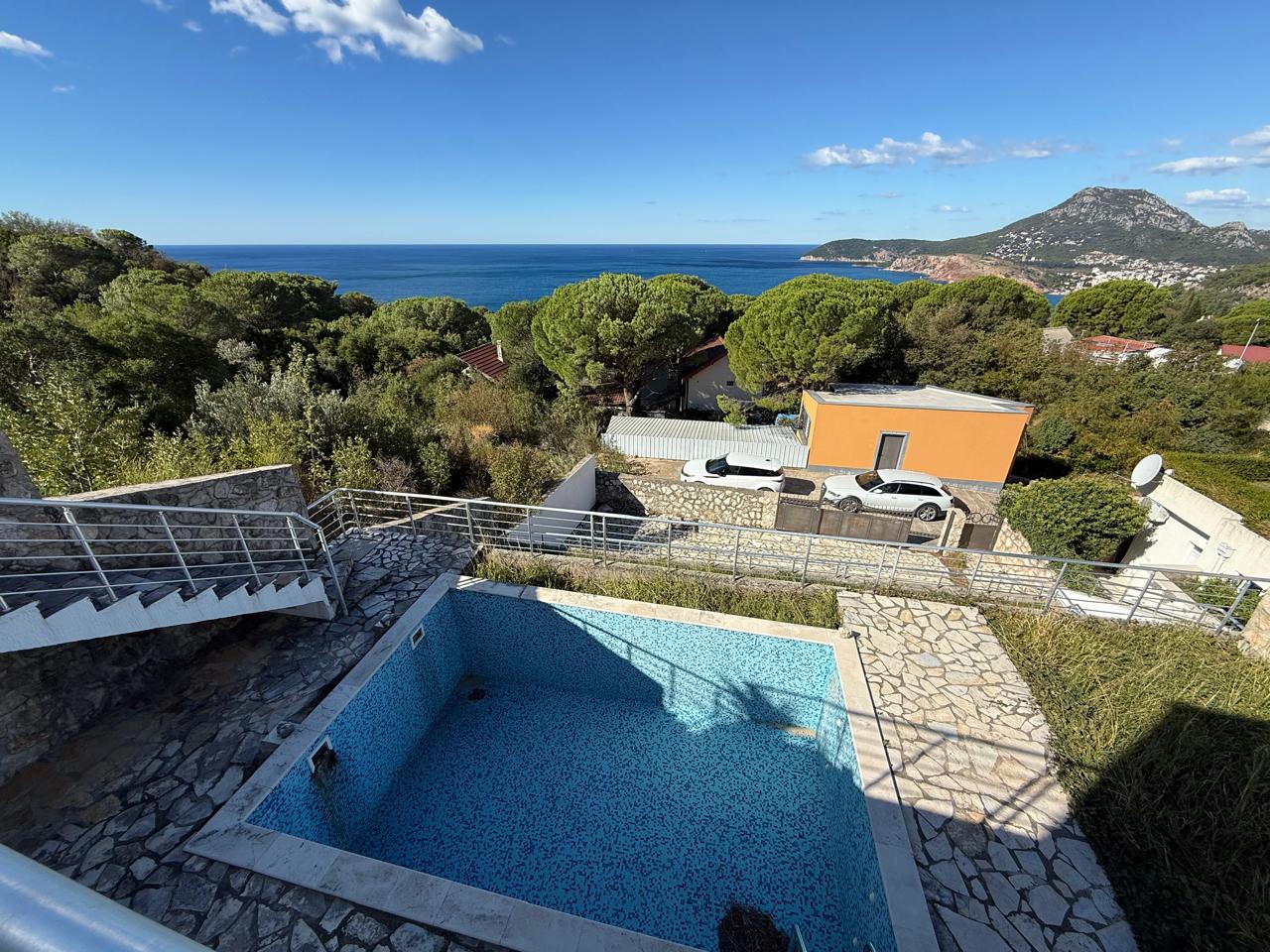 Bar Ratac House with Panoramic Sea View – 150 m², Pool & Parking, Montenegro – MREALE128